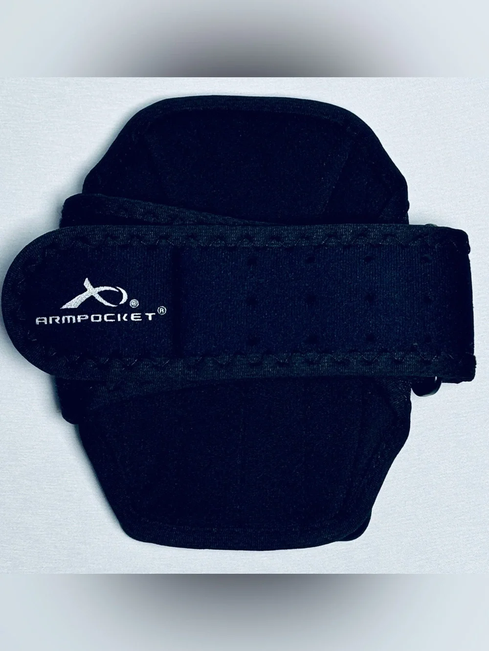 Armpocket Device & Personal Item Holder Armband Zip Close Black Excellent